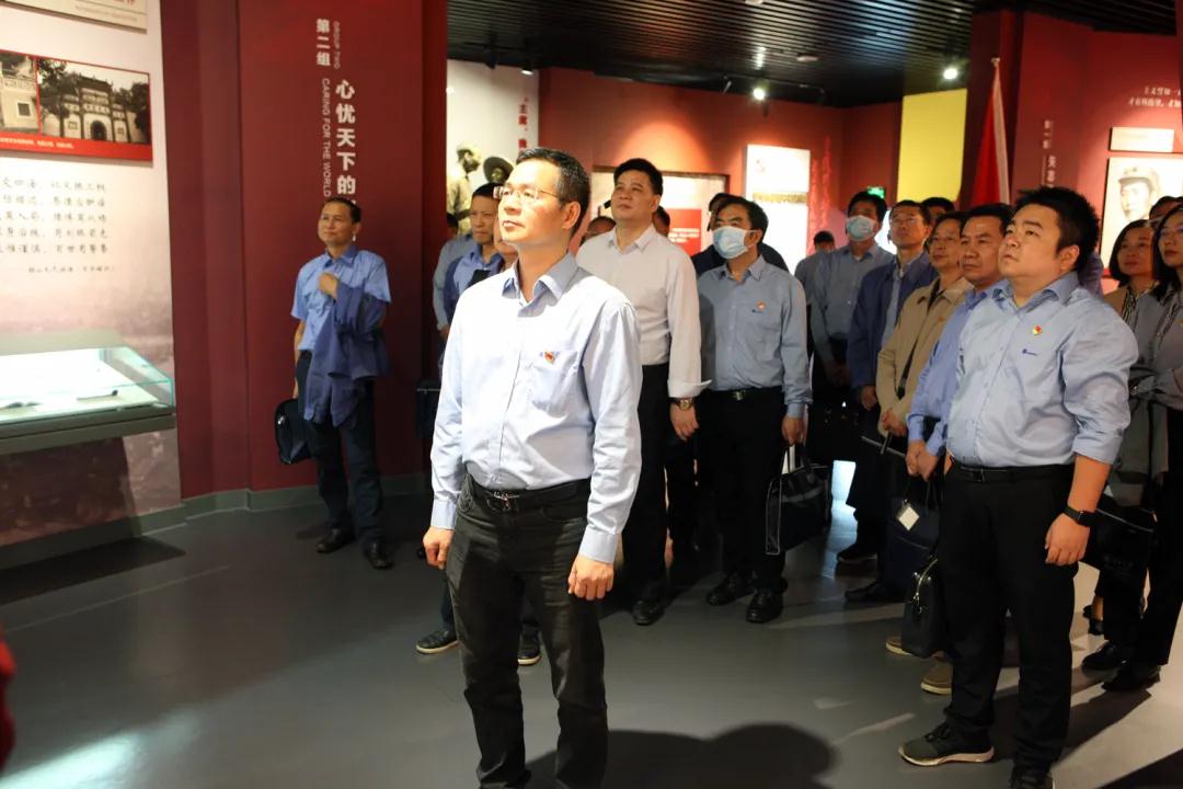 湘電集團黨委理論學(xué)習中心組開(kāi)展“學(xué)史崇德”專(zhuān)題集中(擴大)學(xué)習.jpg 湘電集團黨委理論學(xué)習中心組開(kāi)展“學(xué)史崇德”專(zhuān)題集中(擴大)學(xué)習.jpg